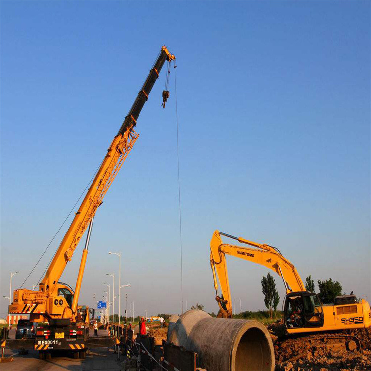 兰山25吨吊车吊8吨,最远吊多少米